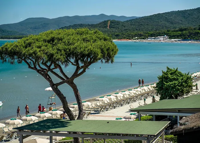 La Bussola Beach Hotel